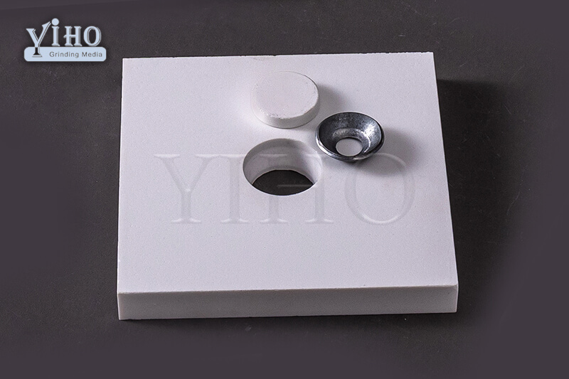 High alumina Weld-on wearing tiles