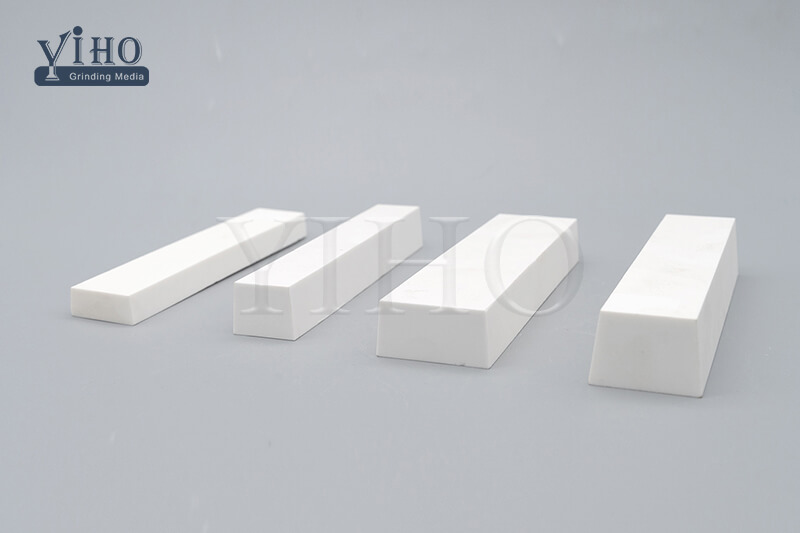 Ceramic Alumina Tiles for high-wear applications